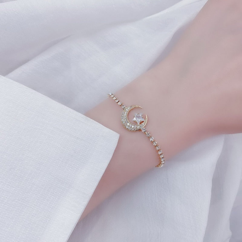 2021 Korean New Luxury Crystal Flower Cubic Zirconia Pendant Bracelet Women Round Butterfly Shiny Rhinestone Bangle Jewelry